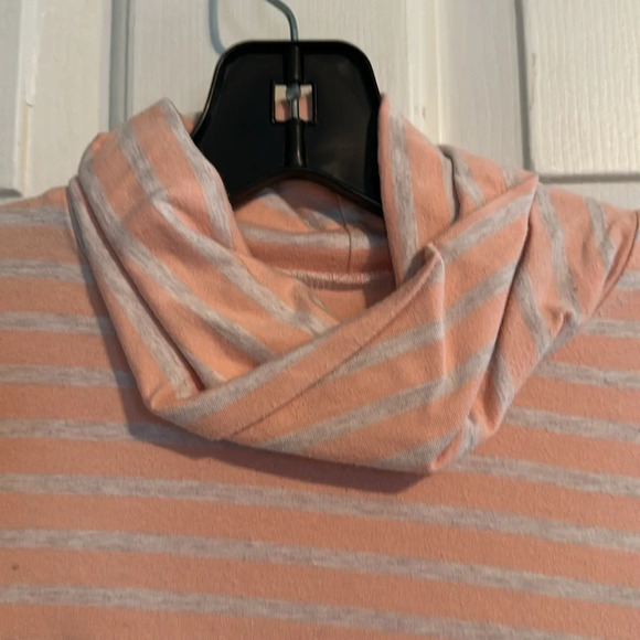 Lands’ End Peach and Grey Turtleneck Medium - Picture 3 of 4